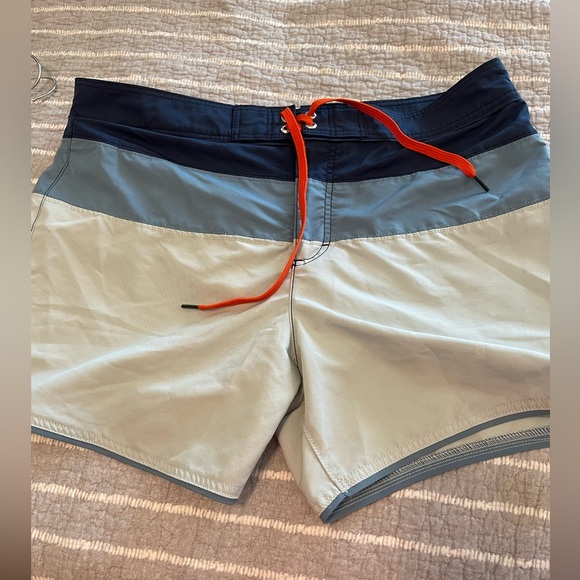 Men's Lands' End swim trunks mesh color block size 36 Like New blue - Picture 1 of 7